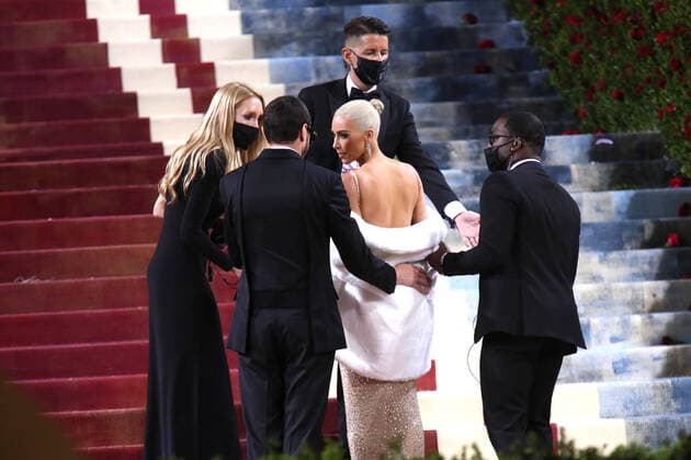 May 2, 2022, New York, NY, USA: KIM KARDASHIAN and PETE DAVIDSON attend the 2022 Met Gala, celebrating Ã¢â‚¬oeIn America: An Anthology of FashionÃ¢â‚¬Â.The Metropolitan Museum of Art, NYC.May 2, 2022. New York USA - ZUMAms4_ 20220502_zaf_ms4_052 Copyright: xSoniaxMoskowitzxGordonx