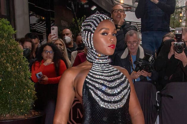 May 2, 2022, New York, United States: Janelle Monae departs The Mark Hotel for 2022 Met Gala in New York City. New York United States - ZUMAs197 20220502_zaa_s197_371 Copyright: xRonxAdarx