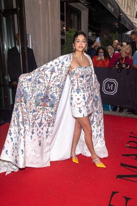 May 2, 2022, New York, United States: Erin Lim Rhodes departs The Mark Hotel for 2022 Met Gala in New York City. New York United States - ZUMAs197 20220502_zaa_s197_354 Copyright: xRonxAdarx