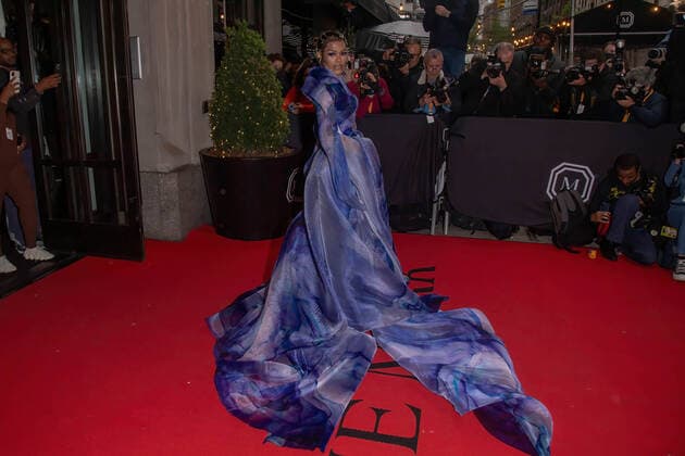 May 2, 2022, New York, United States: Teyana Taylor wearing Iris Van Herpen departs The Mark Hotel for 2022 Met Gala in New York City. New York United States - ZUMAs197 20220502_zaa_s197_400 Copyright: xRonxAdarx
