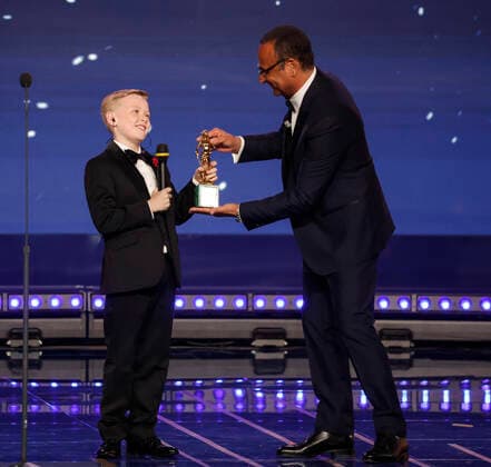 Verleihung des David di Donatello-Preises 2022 in Rom - Die Preisträger May 3, 2022, ROME, Italia: British actor Jude Hill at Cinecitta studios receives award for Best Foreign Film for Belfast during the 67th edition of the David di Donatello Awards, in Rome, Italy, 3 May 2022. ANSA GIUSEPPE LAMI ROME Italia - ZUMAa110 20220503_zaf_a110_015 Copyright: xGiuseppexLamix