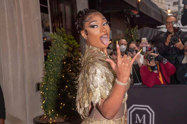 May 2, 2022, New York, United States: Megan Thee Stallion wearing Moschino departs The Mark Hotel for 2022 Met Gala in New York City. New York United States - ZUMAs197 20220502_zaa_s197_413 Copyright: xRonxAdarx