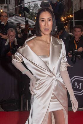 May 2, 2022, New York, United States: Eva Chen wearing Peter Do departs The Mark Hotel for 2022 Met Gala in New York City. New York United States - ZUMAs197 20220502_zaa_s197_422 Copyright: xRonxAdarx