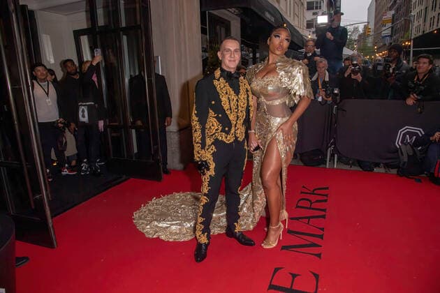 May 2, 2022, New York, United States: Jeremy Scott and Megan Thee Stallion wearing Moschino depart The Mark Hotel for 2022 Met Gala in New York City. New York United States - ZUMAs197 20220502_zaa_s197_451 Copyright: xRonxAdarx