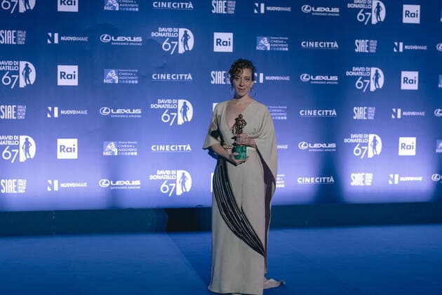 67th David Di Donatello - Winners Photocall Laura Samani poses with the David di Donatello for Best New Director during the 67th David Di Donatello winners photocall on May 03, 2022 in Rome, Italy. Rome Italy  Copyright: xLucaxCarlinox originalFilename: carlino-notitle220504_npNkd.jpg