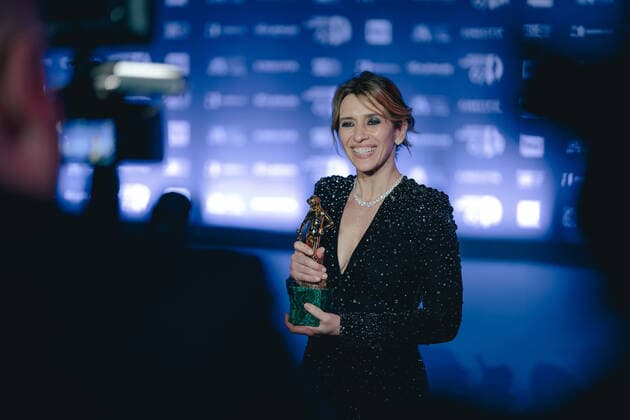67th David Di Donatello - Winners Photocall Teresa Saponangelo poses with the Davide Di Donatello for supporting actress during the 67th David Di Donatello winners photocall on May 03, 2022 in Rome, Italy. Rome Italy  Copyright: xLucaxCarlinox originalFilename: carlino-notitle220504_npjxl.jpg