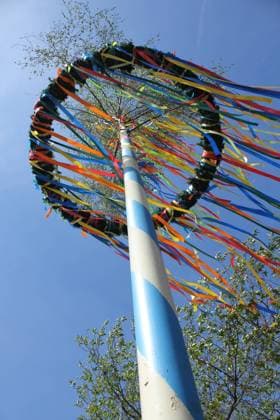 german maypole , 2854087.jpg, maypole, traditional, ribbons, sky, europe, pole, celebration, wreath, spring, germany, tradition, fun, coloured, farbenfroh, brauchtum, culture, outside, adorning, colorful, usage, holiday, may, midsummer, color, blue, dance, party, pleasure, tree, mai, mast,