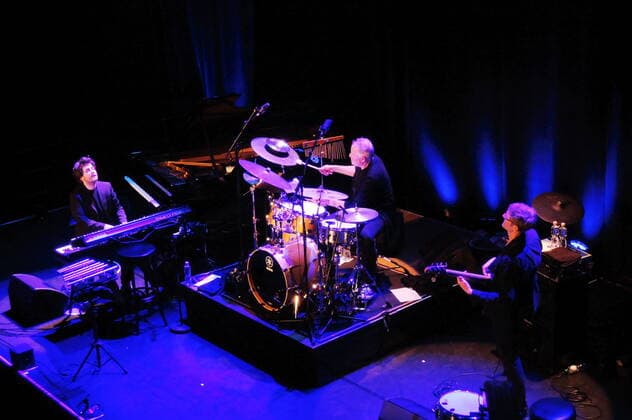 Das Wolfgang Haffner Trio mit Simon Oslender (keyb.), Wolfgang Haffner (dr.) und Thomas Stieger (b.) beim Klavier-Festival Ruhr 2022 im Oberhausener Ebertbad. The Wolfgang Haffner Trio with Simon Oslender (keyb.), Wolfgang Haffner (dr.) and Thomas Stieger (b.) at the Klavier-Festival Ruhr 2022 in Oberhausen. Oberhausen NRW DEU;DE;GERMANY;DEUTSCHLAND;ALLEMAGNE