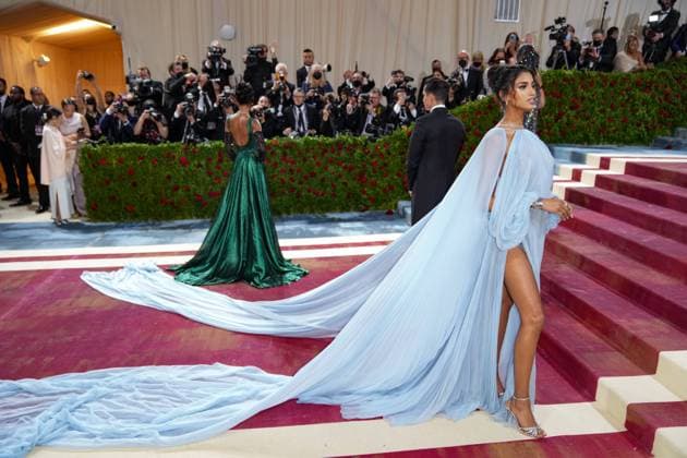The Met Gala 2022 Celebrating In America: An Anthology Of Fashion NEW YORK, NEW YORK - MAY 02: Imaan Hammam attend The 2022 Met Gala Celebrating In America: An Anthology of Fashion at The Metropolitan Museum of Art on May 02, 2022 in New York City. New York City United States  Copyright: xJohnxNacionx originalFilename: nacion-the2022m220502_npc5g.jpg