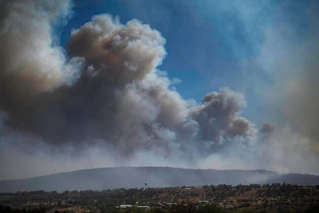 May 4, 2022, Las Vegas, NEW MEXICO, USA: .Pictured is the Hermits peak and Calf Canyon Fires burning just west of Las Vegas, New Mexico. .Las Vegas, New Mexico Albuquerque Journal. Las Vegas USA - ZUMAab1_ 20220504_zaf_ab1_010 Copyright: xRobertoxE.xRosalesx
