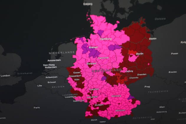 RKI dashboard, 7 day incidence is now 566.8 7 day incidence, RKI dashboard on a monitor on 05 05 2022 in Siegen Germany.