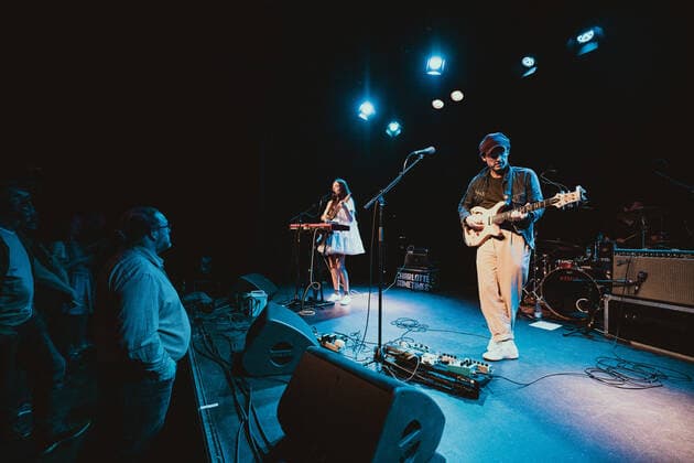 Clap Your Hands Say Yeah live in Copenhagen, Denmark Copenhagen, Denmark. 04th, May 2022. The American band Clap Your Hands Say Yeah performs a live concert at Hotel Cecil in Copenhagen. Here frontman, musician and singer Alec Ounsworth is seen live on stage with musician Julie Auxoux. Copenhagen Denmark  Copyright: xGonzalesxPhoto MathiasxKristensex