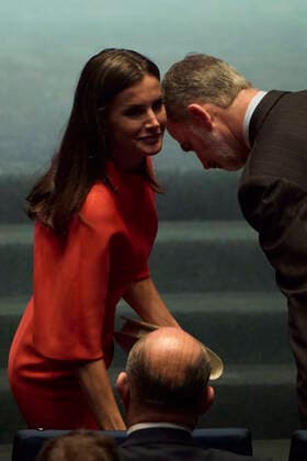 Spanisches Königspaar bei der Verleihung des nationalen Forschungspreises in Barcelona 05-05-2022 Barcelona Queen Letizia and King Felipe attend the national research awards 2021 at the auditorium of the Barcelona International Convention Center (CCIB) in Barcelona. No Spain Â  Copyright: xPPEx
