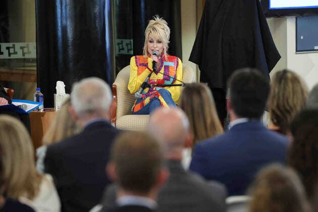 May 5, 2022, Wilmington, DE, United States of America: Singer DOLLY PARTON gives remarks to members of the audience during an event to celebrate Dolly PartonÃ¢â‚¬â ¢s Imagination Library Thursday, May 05, 2022, at the Wilmington Public Library in Wilmington, DE. Wilmington United States of America - ZUMAs124 20220505_zap_s124_001 Copyright: xSaquanxStimpsonx