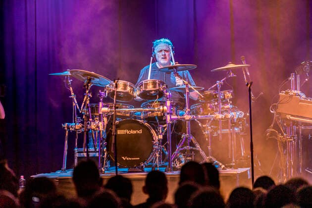 The music project Schiller with its current club tour Metropolis in the Täubchenthal in the west of Leipzig Christopher von Deylen got reinforcement from former Pink Floyd and Mike and the Mechanics drummer Gary Wallis