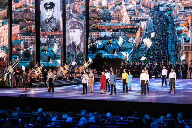 MOSCOW, RUSSIA - MAY 6, 2022: A concert titled Lessons of History at the State Kremlin Palace, in the run-up to Victory Day marking the 77th anniversary of Allied Victory in WWII. The concert features popular Russian theater and film artists, while most of the spectators are WWII war and labour veterans. Artyom Geodakyan TASS  TS12FEFA