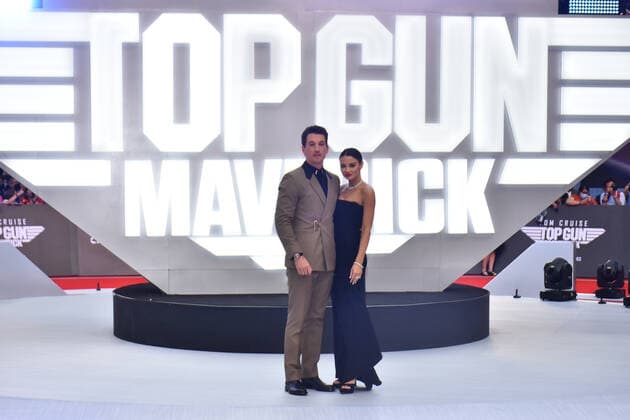 Top Gun: Maverick Film Premiere MEXICO CITY, MEXICO - MAY 6, 2022: American actor Miles Teller and his wife Keleigh Sperry pose for photos during the red carpet of Top Gun: Maverick film premiere at Cinepolis Toreo Parque Central. On May 6, 2022 in Mexico City, Mexico. (Photo by Carlos Tischler Eyepix Group). Copyright: xCarlosxTischlerx xEyepixxGroupx EYEPIX_CT_06052022_64271