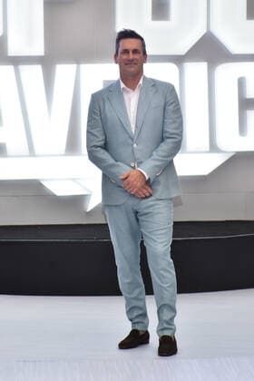 Top Gun: Maverick Film Premiere MEXICO CITY, MEXICO - MAY 6, 2022: American actor Jon Hamm poses for photos during the red carpet of Top Gun: Maverick film premiere at Cinepolis Toreo Parque Central. On May 6, 2022 in Mexico City, Mexico. (Photo by Carlos Tischler Eyepix Group). Copyright: xCarlosxTischlerx xEyepixxGroupx EYEPIX_CT_06052022_64311