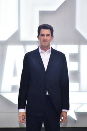 Top Gun: Maverick Film Premiere MEXICO CITY, MEXICO - MAY 6, 2022: Director Joseph Kosinski poses for photos during the red carpet of Top Gun: Maverick film premiere at Cinepolis Toreo Parque Central. On May 6, 2022 in Mexico City, Mexico. (Photo by Carlos Tischler Eyepix Group). Copyright: xCarlosxTischlerx xEyepixxGroupx EYEPIX_CT_06052022_64303