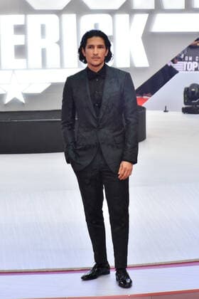 Top Gun: Maverick Film Premiere MEXICO CITY, MEXICO - MAY 6, 2022: American actor Danny Ramirez poses for photos during the red carpet of Top Gun: Maverick film premiere at Cinepolis Toreo Parque Central. On May 6, 2022 in Mexico City, Mexico. (Photo by Carlos Tischler Eyepix Group). Copyright: xCarlosxTischlerx xEyepixxGroupx EYEPIX_CT_06052022_64323