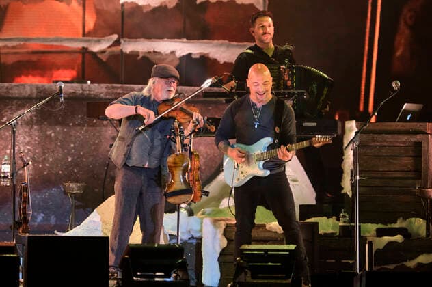 Santiano live at a concert of the Wenn die Kälte kommt Tour at the ZAG Arena Hannover, 07 05 2022 Foto:xU.xStammx xFuturexImage