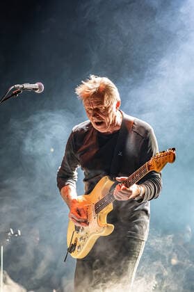 Symphonic Floyd brings Pink Floyd classics with orchestra Symphonic Floyd plays hits of Pink Floyd in the Dortmund Westfalenhalle The Hagen band Green, consisting in part of musicians from the bands Extrabreit and Grob