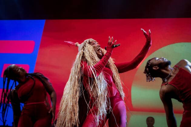 RIO DE JANEIRO, RJ - 08.05.2022: TIM MUSIC FESTIVAL RJ - MAJUR performs during the TIM Music Rio Festival, a music festival that brings together great names of national music, for free, at Copacabana Beach, in Rio de Janeiro, RJ. x2203355x  AndréxHorta