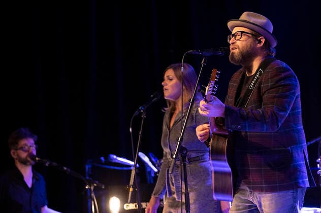 Gregor Meyle live at a concert of his Unplugged Tour at Kaisersaal Erfurt, 08 05 2022 Foto:xM.xKremerx xFuturexImage