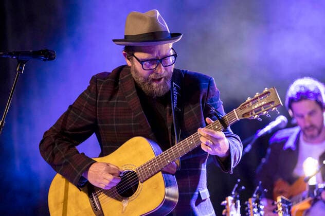 Gregor Meyle live at a concert of his Unplugged Tour at Kaisersaal Erfurt, 08 05 2022 Foto:xM.xKremerx xFuturexImage