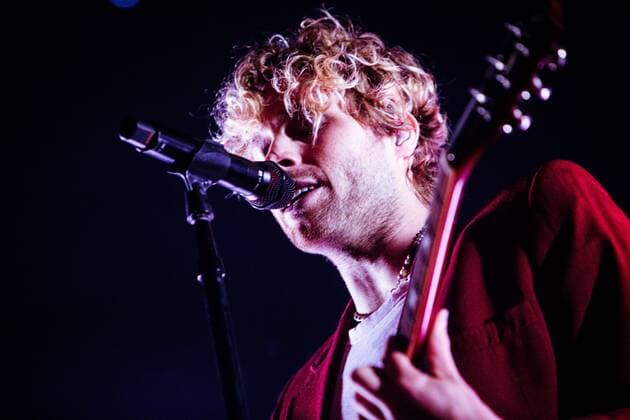 5 Seconds Of Summer In Concert Luke Hemmings from Australian pop rock band from Sydney 5 Seconds of Summer in concert at Carroponte, Sesto San Giovanni, Italy, on May 08 2022 Milano Italy  Copyright: xMairoxCinquettix originalFilename: cinquetti-5seconds220508_npnA9.jpg