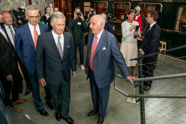 King Philippe - Filip of Belgium and Viscount Etienne Davignon pictured during a royal visit to Train World, for the openning of the new temporary exposition Royals & Trains , in Brussels, Monday 09 May 2022. This temporary exhibition highlights the historical links between the royal family and the railroads. It brings together period objects and unpublished archives from the SNCB and the Royal Palace. It also allows to admire five royal cars, most of which are presented to the public for the first time.  HATIMxKAGHAT 34681498