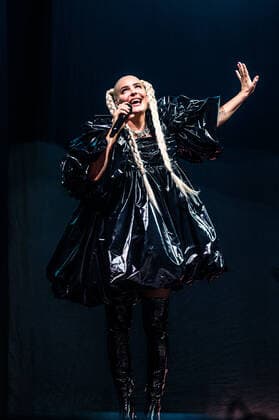 Pop singer Anne-Marie performs at the First Direct Arena, Leeds, United Kingdom on her Dysfunctional UK Arena Tour. Featuring: Anne-Marie Rose Nicholson Where: Leeds, United Kingdom When: 09 May 2022 Credit: Graham Finney Cover Images Copyright: xGrahamxFinneyx xCoverxImagesx 51514411 EDITORIAL USE ONLY. NOT FOR USE BY NEWSPAPERS BASED IN THE UK.