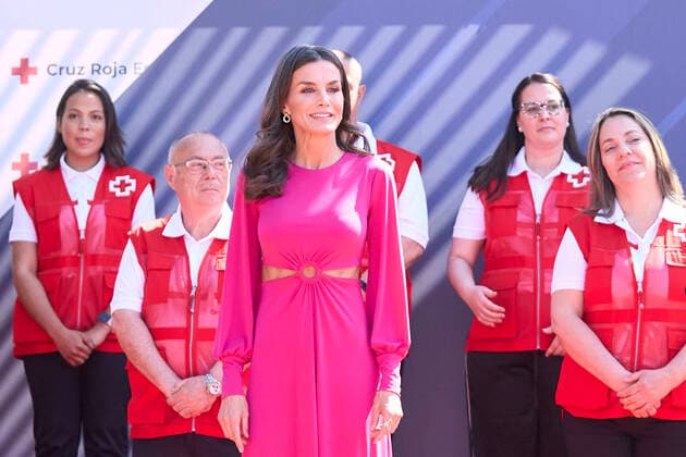 Entertainment Bilder des Tages 10-05-2022 Valencia Queen Letizia attend the Spanish Red Cross decoration ceremony in Valencia. No Spain Â  Copyright: xPPEx