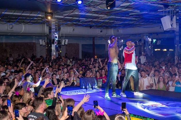 20220511 Maxwell and Joshi Mizu live at Mega Park PALMA, SPAIN MAY 11 2022 Maxwell Rapper Maxwell Kwabena Schaden and Joshi Mizu Josef Valenzuela at Maxwell and Joshi Mizu live at Mega Park on May 11, 2022 in Palma, Palma Baleares Spain