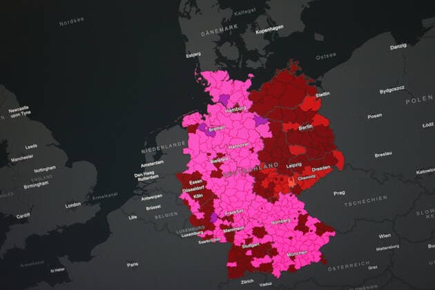 RKI dashboard, 7 day incidence is now 507.1 7 day incidence, RKI dashboard on a monitor on 11 05 2022 in Siegen Germany.