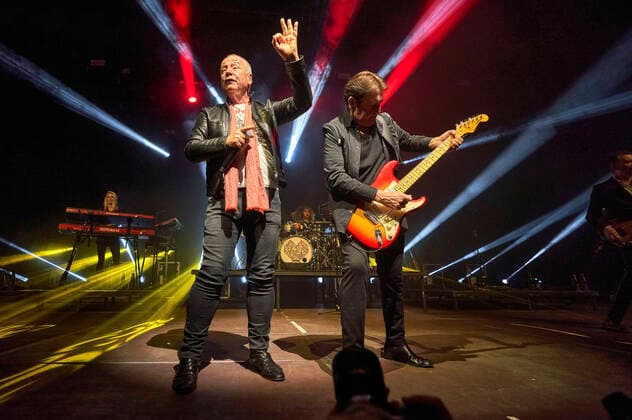 Jim Kerr and Charlie Burchill of Simple Minds live at a concert of the Celebrating 40 Years of Hits Tour at the Swiss Life Hall Hannover, 10 05 2022 Foto:xU.xStammx xFuturexImage