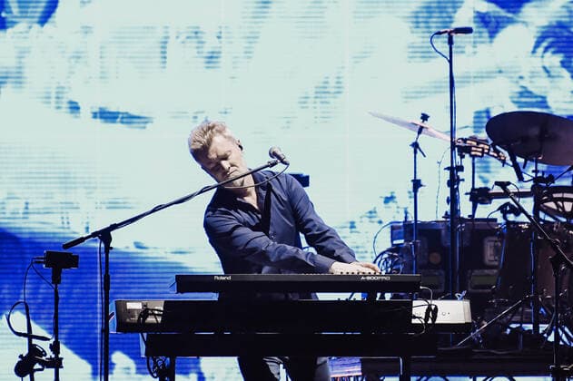 11 05 2022, xlakx, entertaiment music pop, a ha emspor, v l The Norwegian band a ha around Magne Furuholmen performs at the Mercedes Benz Arena on tour Germany play hunting high and low Berlin