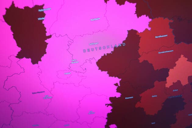 RKI dashboard, 7 day incidence is now 502.4 7 day incidence, RKI dashboard on a monitor on 12 05 2022 in Siegen Germany.
