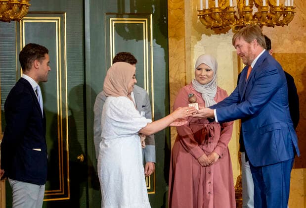 12-05-2022 The Hague King Willem-Alexander attend the Appeltjes van Oranje, Apples of Orange, award ceremony at Noordeinde palace in The Hague. Â  Copyright: xPPEx