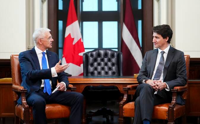 May 12, 2022, Ottawa, Ontario, Canada: Prime Minister Justin Trudeau takes part in a bilateral meeting with Latvian Prime Minister Krisjanis Karins on Parliament Hill in Ottawa on Thursday, May 12, 2022. Ottawa Canada  - ZUMAc35_ 20220512_zaf_c35_053 Copyright: xSeanxKilpatrickx