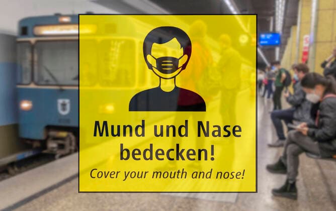 Mask obligation in public transport, symbol photo, Munich, 12 May 2022 DEU, Germany, Munich, 12 May 2022, mask obligation in public transport, symbol photo, Munich subway, passengers with mouth protection, sign cover mouth and nose, discussion about mask obligation in public transport, Bavaria, politics, Bavarian, Bavarian, May 2022, landscape format,