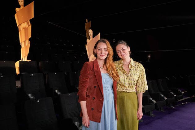 Nomination announcement German Film Award 2022 Lea van Acken and Maria Ehrich at the photo session for the nomination announcement German Film Award 2022 on May 12 at the cinema in the KulturBrauerei Berlin Copyright: xEventpressxRadkex