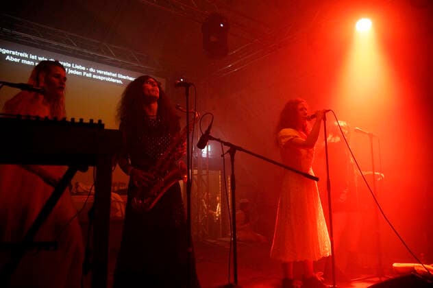 Pussy Riot live at a concert of the Riot Days Tour at the Shedhalle in the Funkhaus Berlin Berlin, 12 05 2022 Foto:xT.xBartillax xFuturexImage