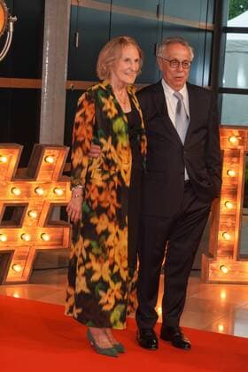 For the fifth time the award will be presented in Laupheim Dr Gabriela Sperl, Dr Dieter Kosslick Presentation of the Carl Laemmle Producer Award For the fifth time the award will be presented in Laupheim Laupheim, Schloss Grosslaupheim, 12 05 2022 SP_GHR