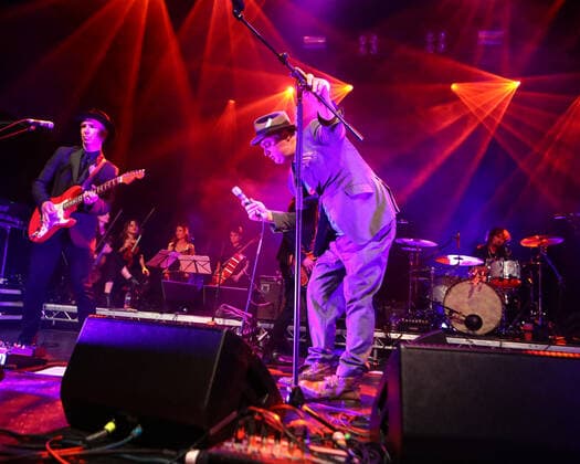 Pete Doherty and Frederic Lo perform together at the newly refurbished KOKO in Camden Town, London Featuring: Pete Doherty, Frederic Lo Where: London, United Kingdom When: 13 May 2022 Credit: John Rainford Cover Images Copyright: xx 51528811 EDITORIAL USE ONLY. NOT FOR USE BY NEWSPAPERS BASED IN THE UK.