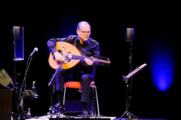 Der tunesische Oud-Spieler Anouar Brahem in der Philharmonie Essen. The Tunesian oud player Anouar Brahem at the Philharmonie Essen. Essen NRW DEU;DE;GERMANY;DEUTSCHLAND;ALLEMAGNE