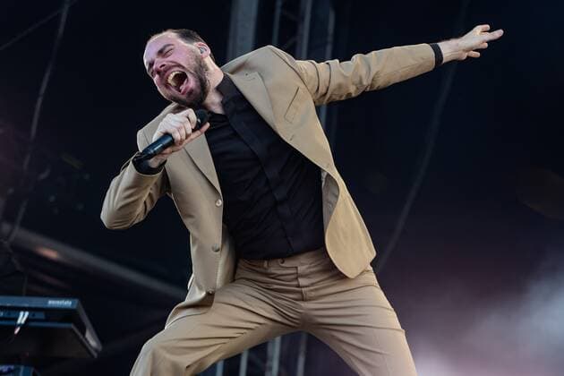 2022 05 14 18 57 25 SCHEVENINGEN Rock band De Staat with lead singer Torre Florim performs during the beach concert Live on the Beach ANP KIPPA PAUL BERGEN netherlands out belgium out  Copyright: xx x448549604x originalFilename: 448549604.jpg