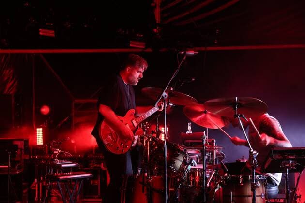 2022 05 14 21 48 04 SCHEVENINGEN The Dutch rock band Kensington with guitarist Casper Starreveld will perform during the beach concert Live on the Beach ANP KIPPA PAUL BERGEN netherlands out belgium out  Copyright: xx x448579744x originalFilename: 448579744.jpg