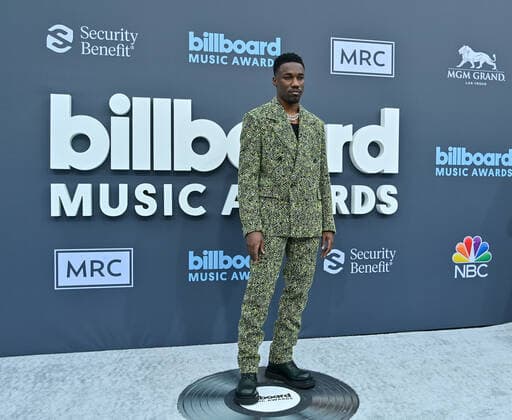 Giveon attends the annual Billboard Music Awards held at the MGM Grand Garden Arena in Las Vegas, Nevada on May 15, 2022.  LAV202205150056 JIMxRUYMEN