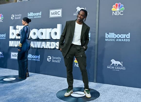 Kylie Jenner and Travis Scott attend the annual Billboard Music Awards held at the MGM Grand Garden Arena in Las Vegas, Nevada on May 15, 2022.  LAV202205150176 JIMxRUYMEN